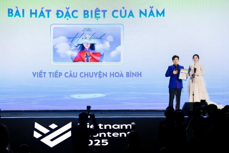 Sự thay đổi trong sự nghiệp của Duyên Quỳnh nhờ ca khúc nổi tiếng.