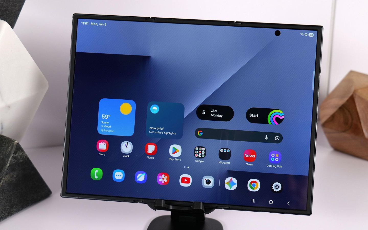 Điện thoại gập ba Galaxy Z TriFold của Samsung