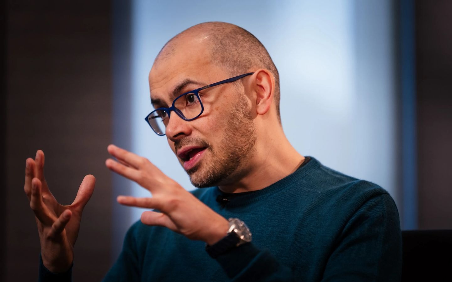 Demis Hassabis CEO Google DeepMind chia sẻ về tình hình chip AI