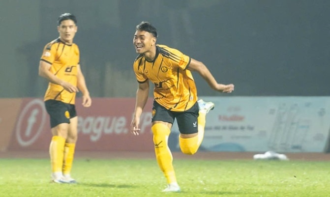 Thanh Hóa sử dụng thủ môn Y Êli Niê đá tiền đạo trong trận gặp CAHN tại V-League.