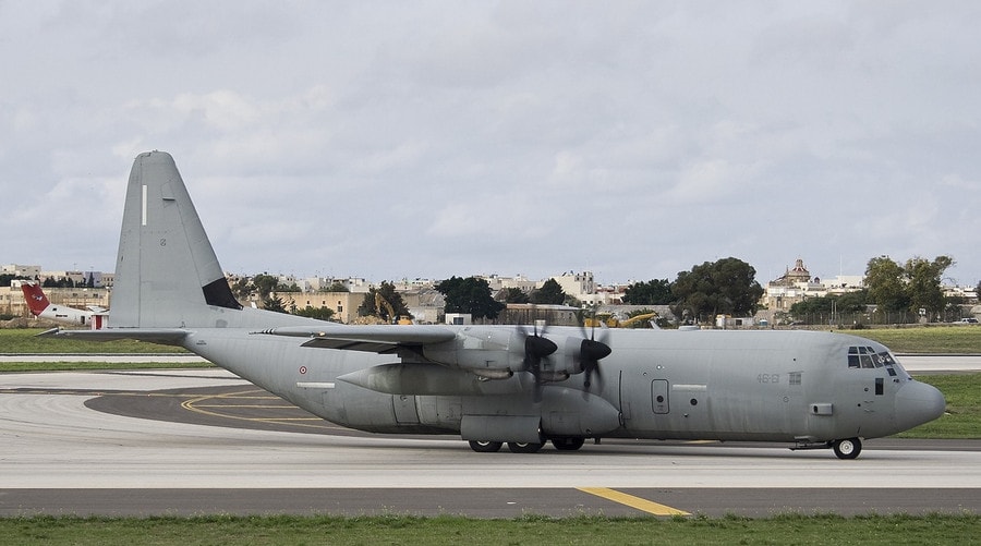 Máy bay vận tải C-130 Hercules của Không quân Ý