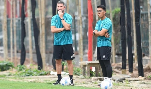 Cựu danh thủ Harry Kewell đang trong quá trình tái thiết đội bóng Thủ đô.