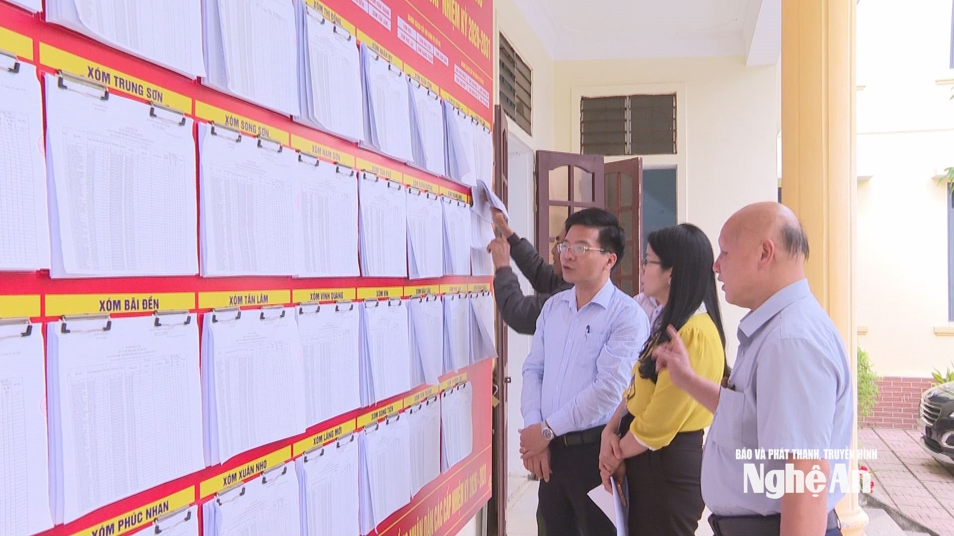 Ủy ban Bầu cử xã Tân Châu kiểm tra công tác chuẩn bị cho bầu cử