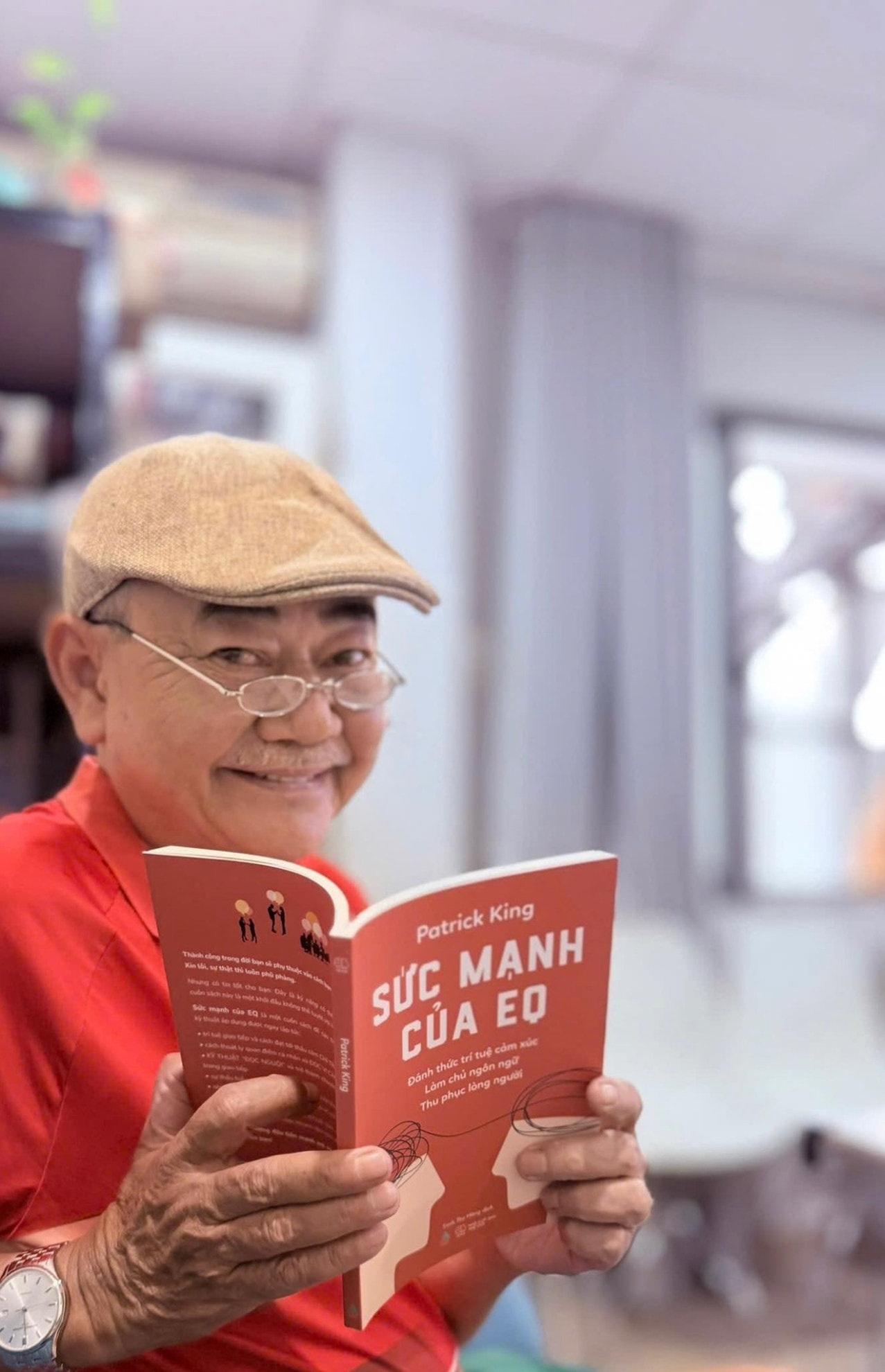 NSND Việt Anh U70 mới mua được nhà, viên mãn bên vợ trẻ kém 36 tuổi - 6