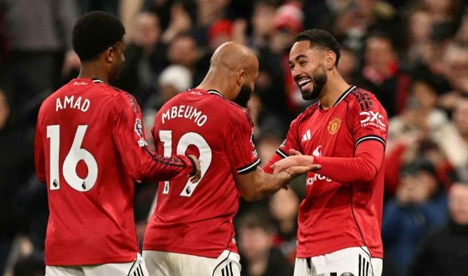 Hàng tấn công đa dạng của Man Utd sẽ là thử thách cực đại cho hàng thủ Crystal Palace