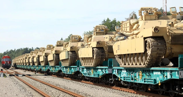 Xe tăng M1A2 SEPv3 của Ba Lan tại cảng