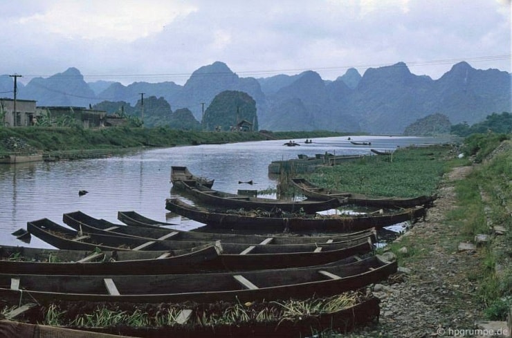 Toàn cảnh bến Đục nhìn ra suối Yến từ trên cao