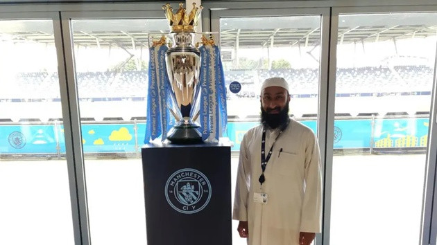 Imam Ismail Bhamji tại Manchester City