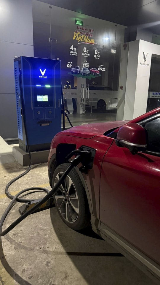 Hệ thống trạm sạc V-Green