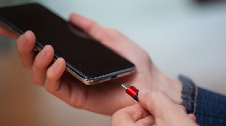 Duy trì mức pin hợp lý để bảo vệ tuổi thọ pin lithium-ion
