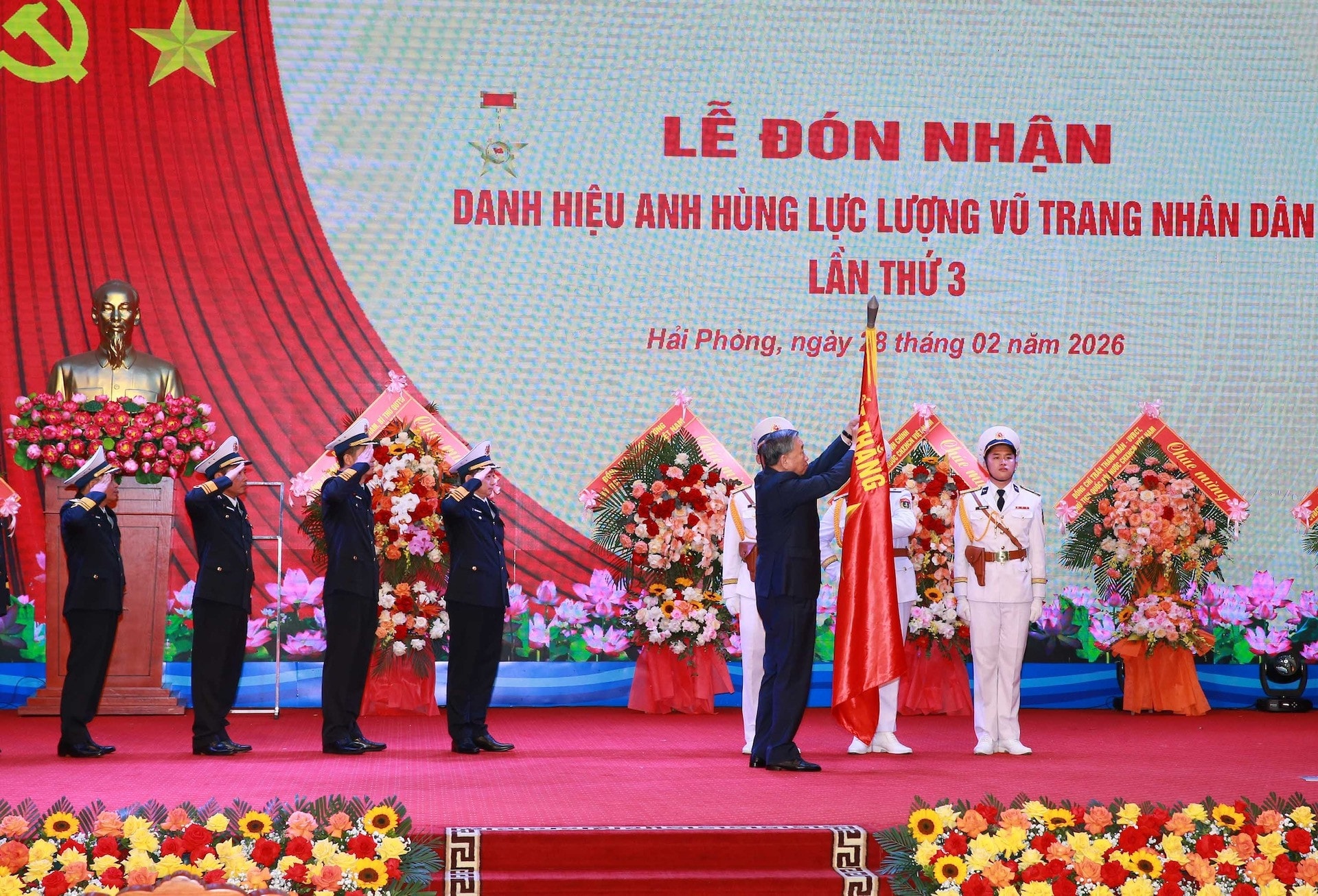 tong bi thu.jpg