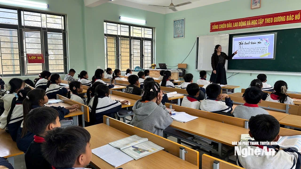 Giờ học của học sinh Trường PT DTBT THCS Bắc Lý. Ảnh - MH