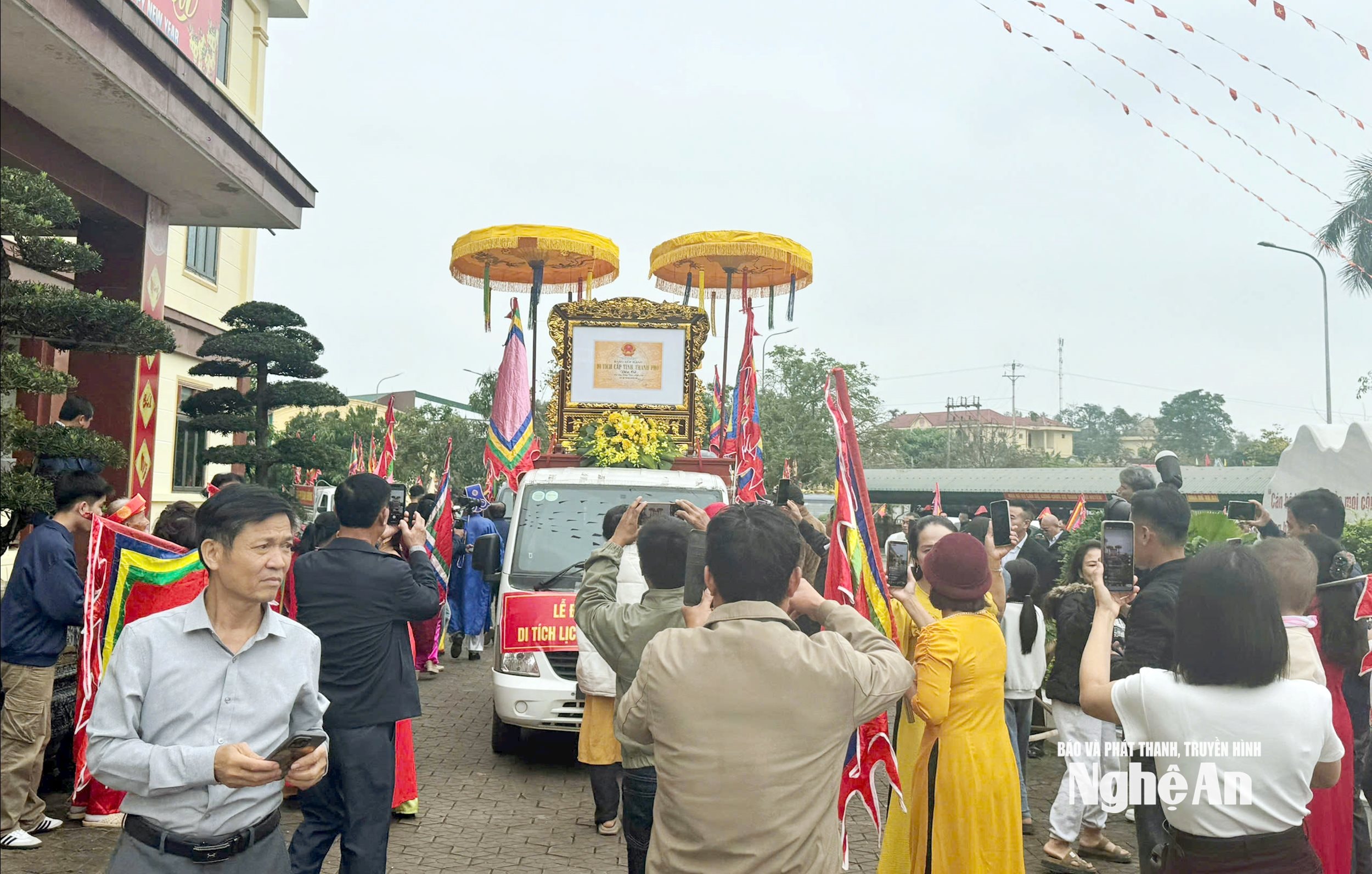đền Cả 6