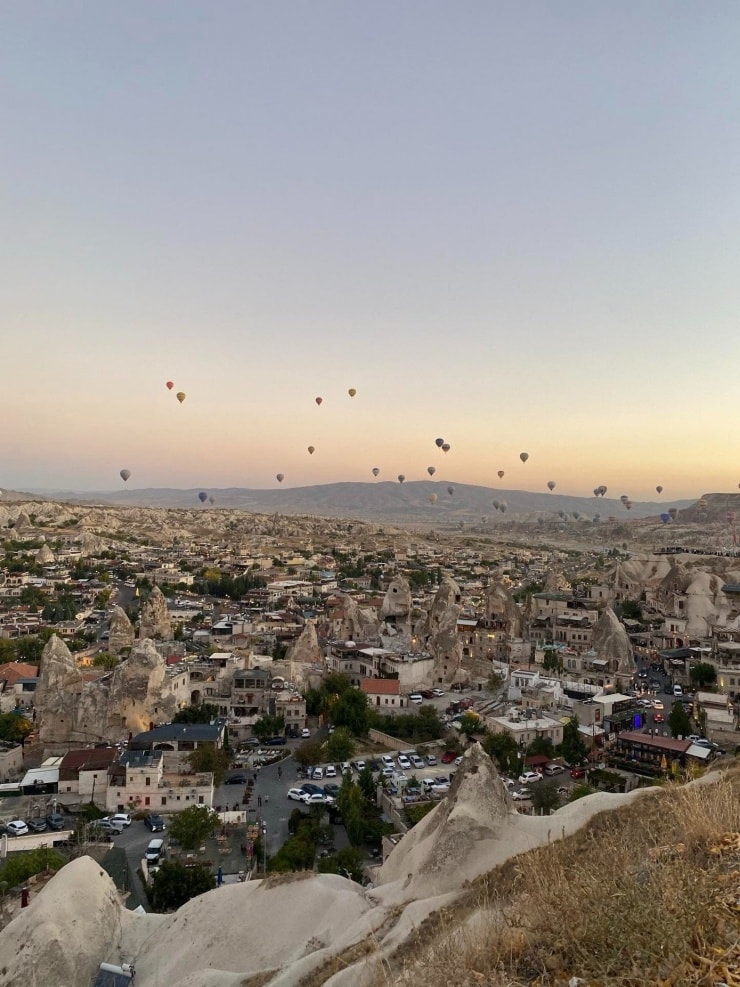 Bạn cũng chia sẻ trải nghiệm ngắm khinh khí cầu tại Cappadocia, Thổ Nhĩ Kỳ.