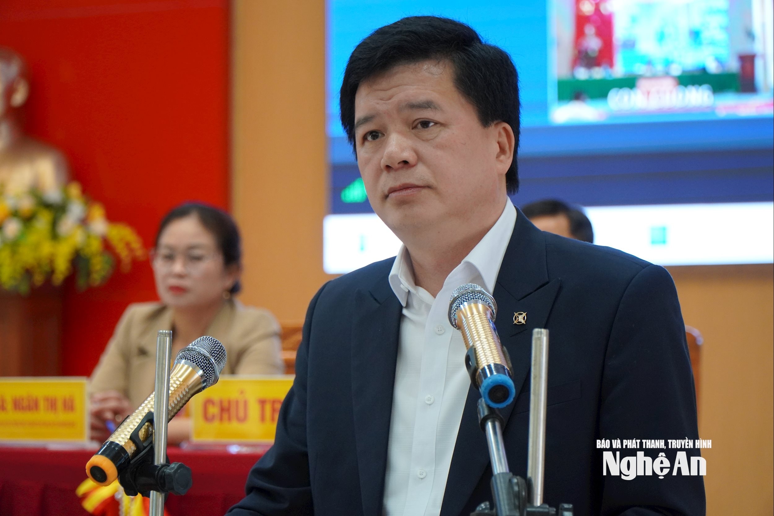 ông Nguyễn Đình Hùng – Ủy viên Ban Thường vụ Tỉnh ủy, Phó Chủ tịch Thường trực Ủy ban MTTQ Việt Nam tỉnh Nghệ An, ứng cử viên đại biểu HĐND tỉnh khóa XIX đã trình bày chương trìn