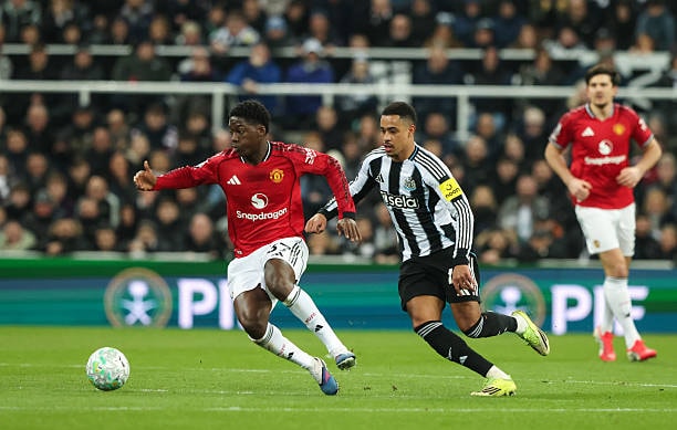 Tuyến giữa Man Utd cần sự bổ sung mạnh mẽ về mặt cơ bắp để hỗ trợ các tài năng trẻ.