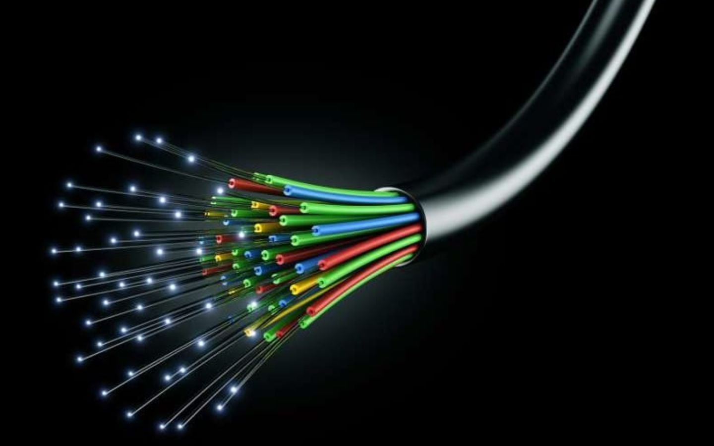 Giá cước Internet cáp quang Việt Nam đồng loạt tăng lên gần 200.000 đồng