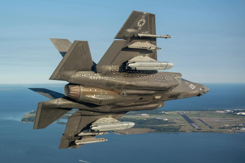 Ukraine kỳ vọng trang bị JASSM cho tiêm kích F-16