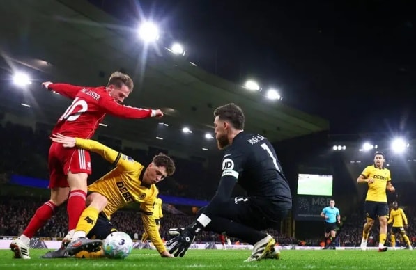 Trận đấu giữa Liverpool và Wolves tại đấu trường FA Cup