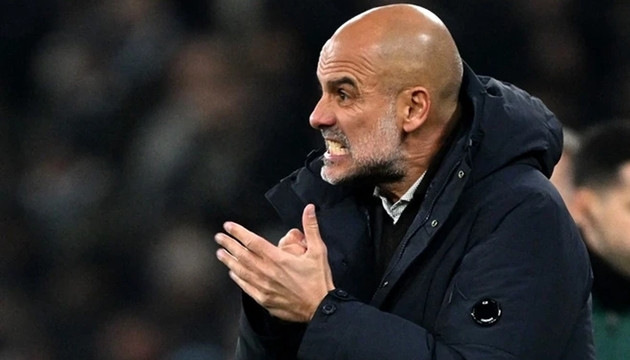 Pep Guardiola gặp nhiều áp lực ở giai đoạn nước rút của mùa giải. Pep Guardiola gặp nhiều áp lực ở giai đoạn nước rút của mùa giải.