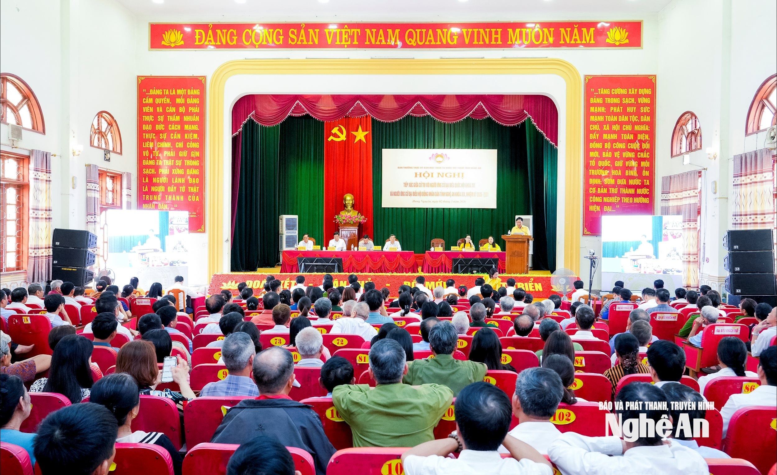 ội nghị tiếp xúc giữa cử tri 4 xã- Hưng Nguyên, Hưng Nguyên Nam, Lam Thành, Yên Trung với người ứng cử đại biểu Quốc hội khóa XVI,