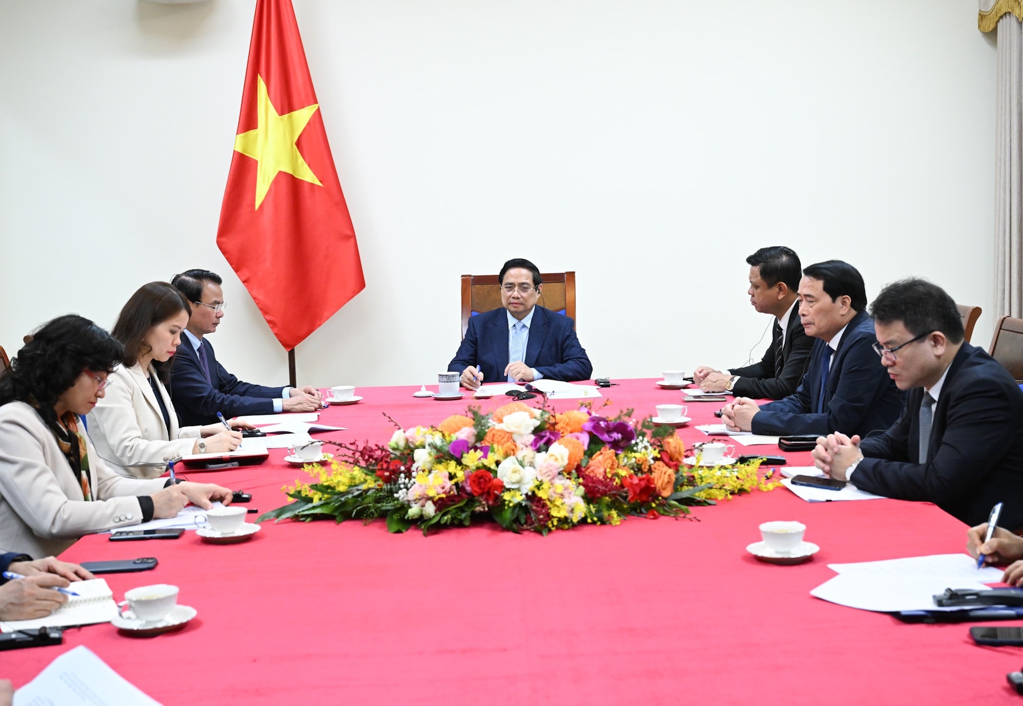 Tổng thống UAE: Sẽ hỗ trợ tối đa nhu cầu năng lượng trước mắt và lâu dài của Việt Nam- Ảnh 2. Tổng thống UAE: Sẽ hỗ trợ tối đa nhu cầu năng lượng trước mắt và lâu dài của Việt Nam- Ảnh 2.