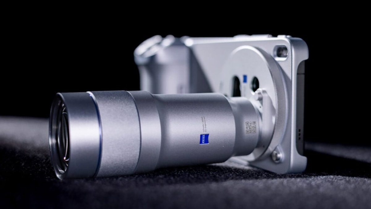 Cụm camera sau mạnh mẽ của vivo X300 Ultra