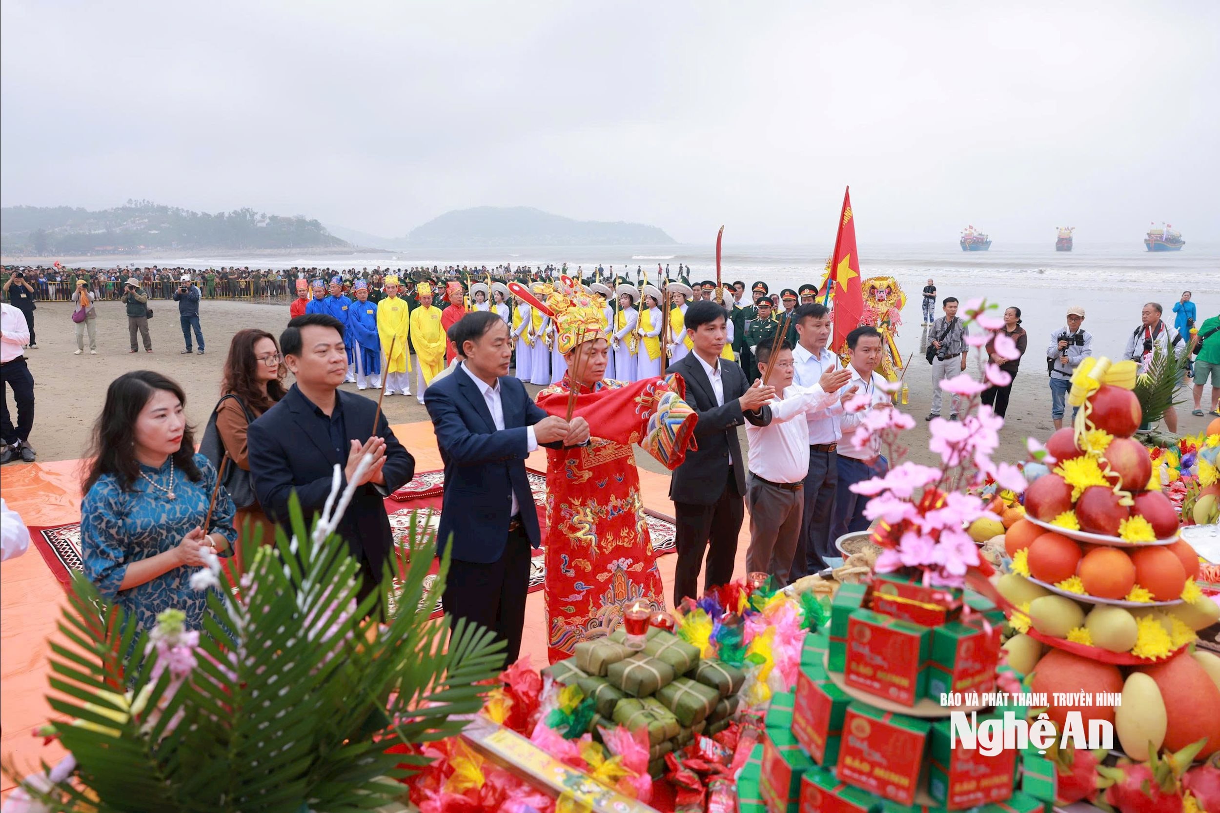 Lãnh đạo tế lễ