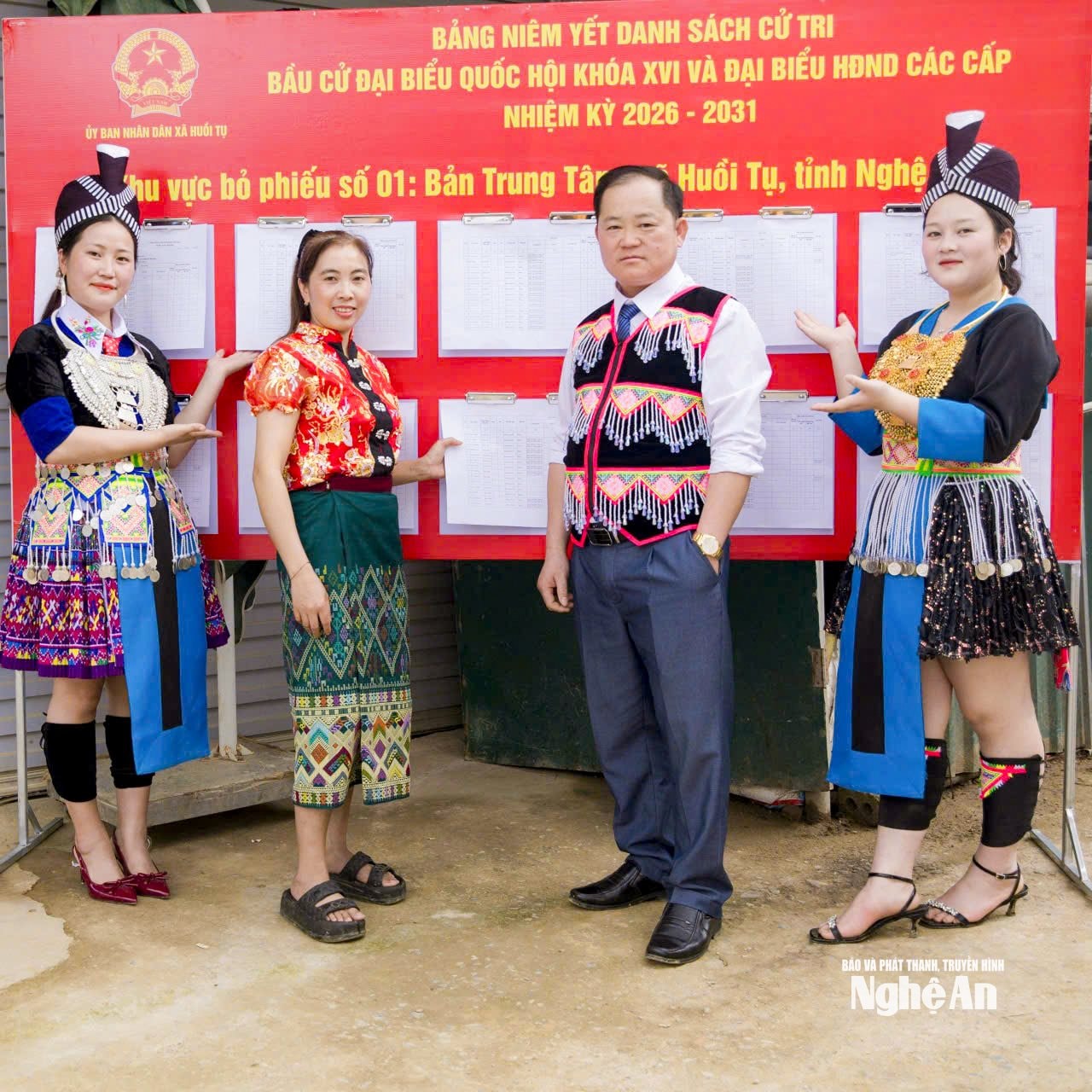 Người d&acirc;n x&atilde; Huồi Tụ đ&atilde; sẵn s&agrave;ng cho bầu cử sớm