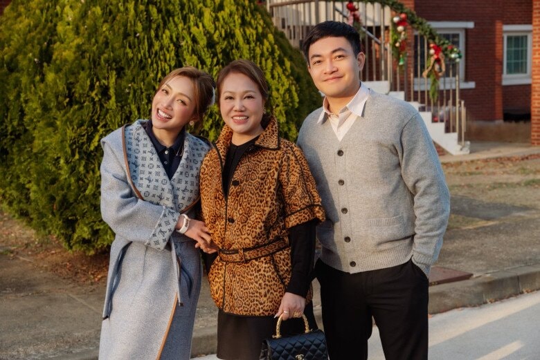 Lý Thùy Chang tụ họp cùng người thân mỗi khi sang Anh.