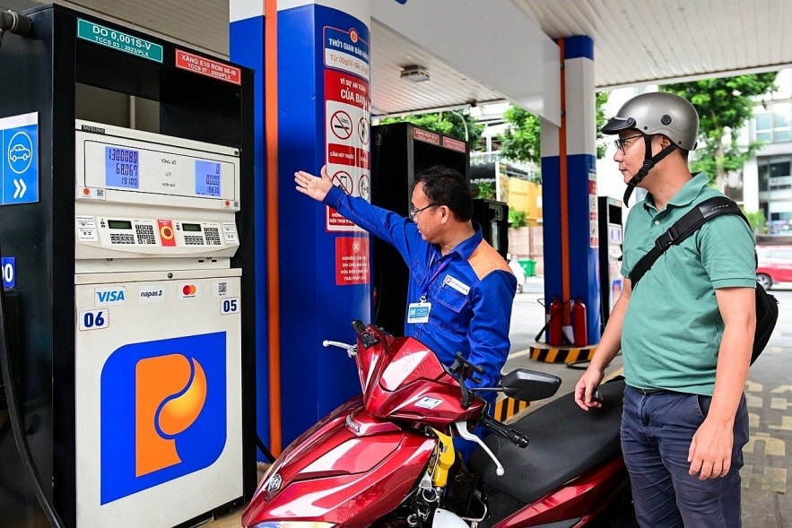 Chính thức chi 4.000-5.000 đồng từ quỹ bình ổn giá với mỗi lít xăng dầu- Ảnh 1.