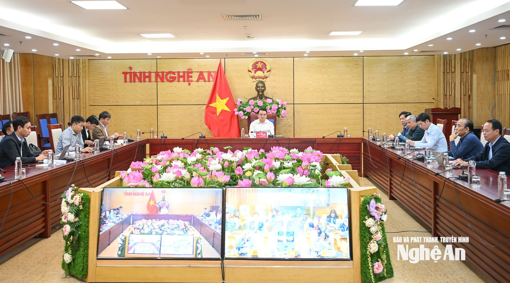 Họp trực tuyến Kinh tế bạc 3