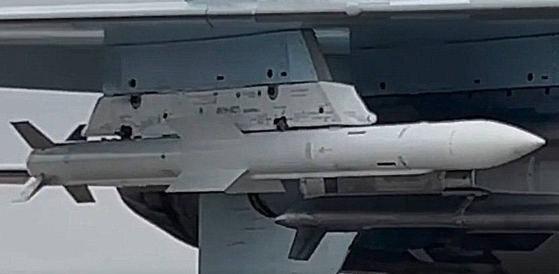Tên lửa K-77M được tích hợp cho cả tiêm kích Su-57 và Su-35