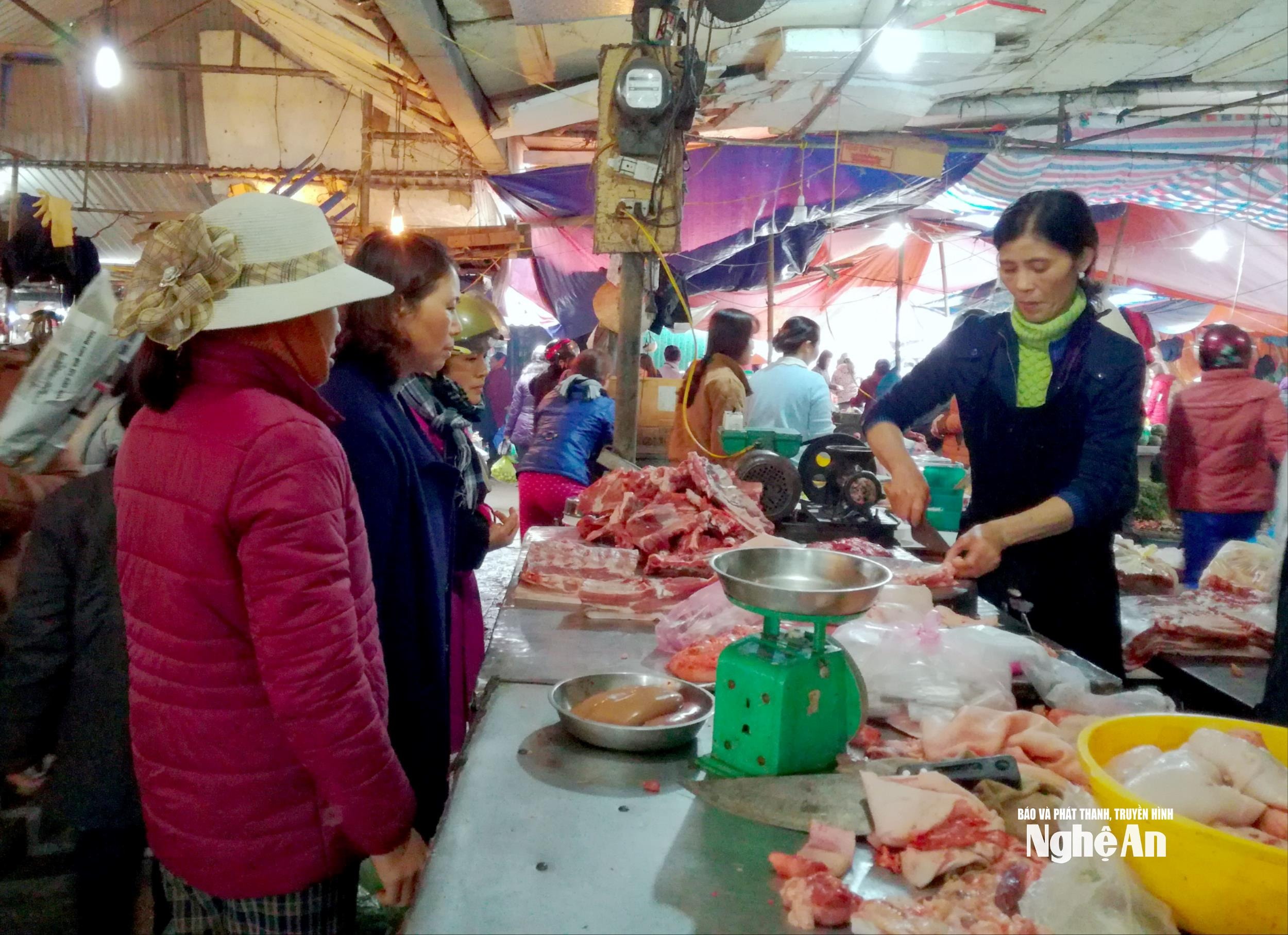 uploaded-quanganbna-2024_01_27-_bna-mua-thit-lon-tai-tpvinh-anh-quang-an-4733.jpg