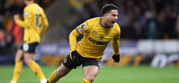 Joao Gomes là mục tiêu hàng tiền vệ của Man United.