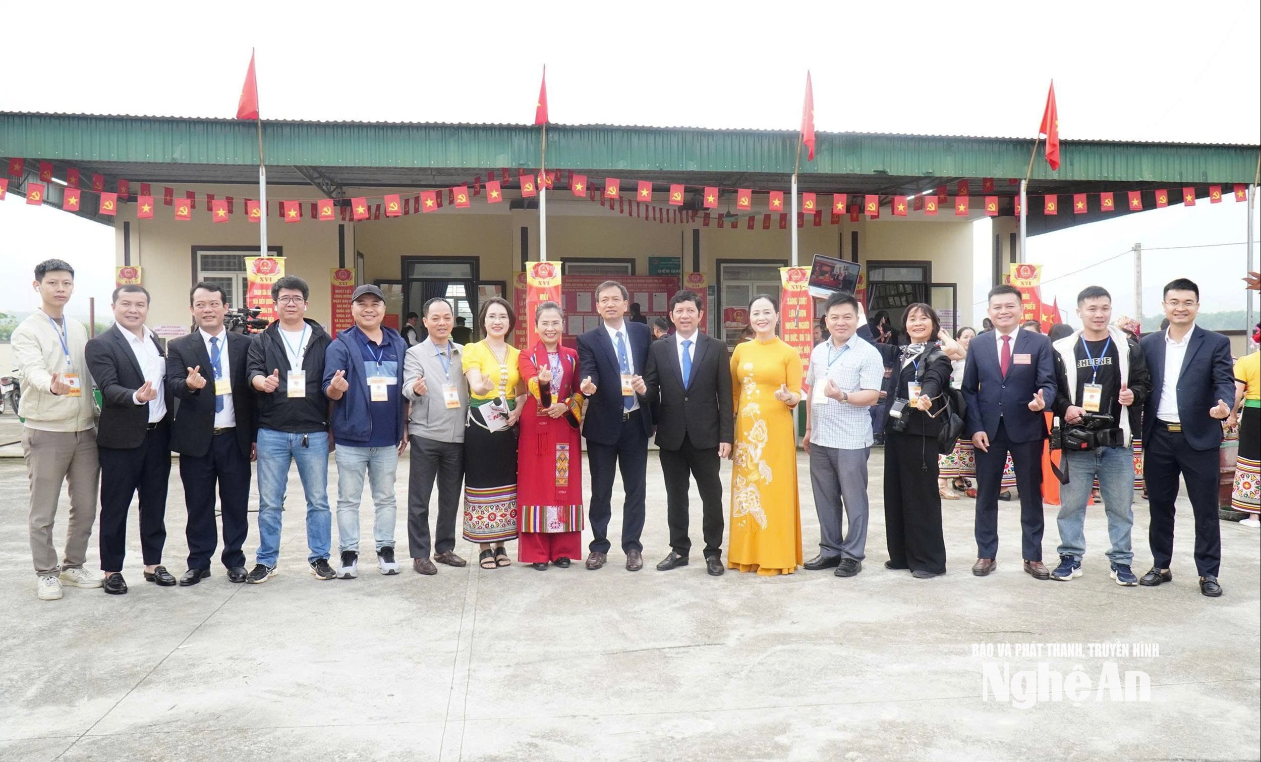  cầu
