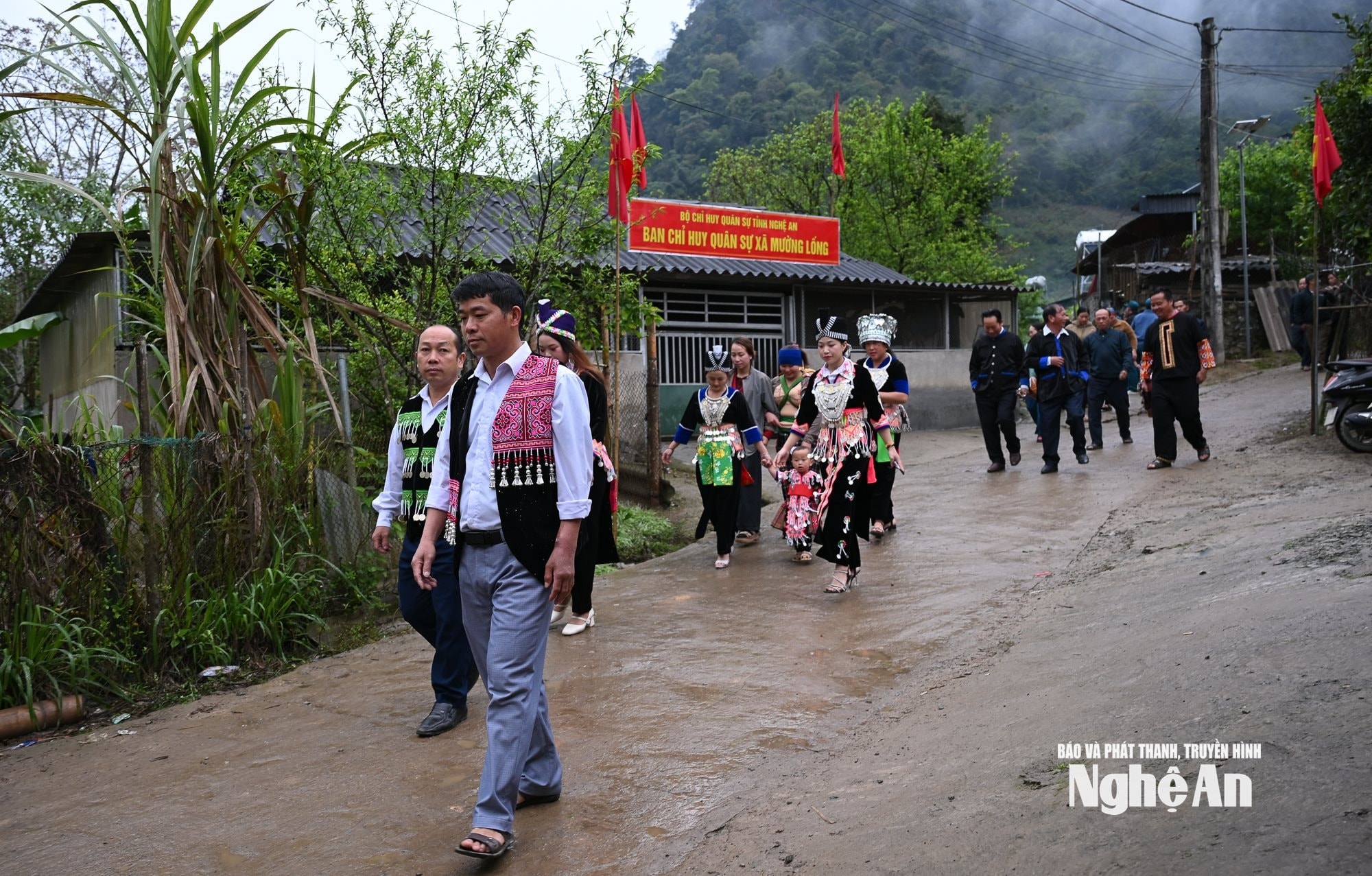 bna_muong-long-4(1)-999b55644b3752412ce34b826177c1af.jpg