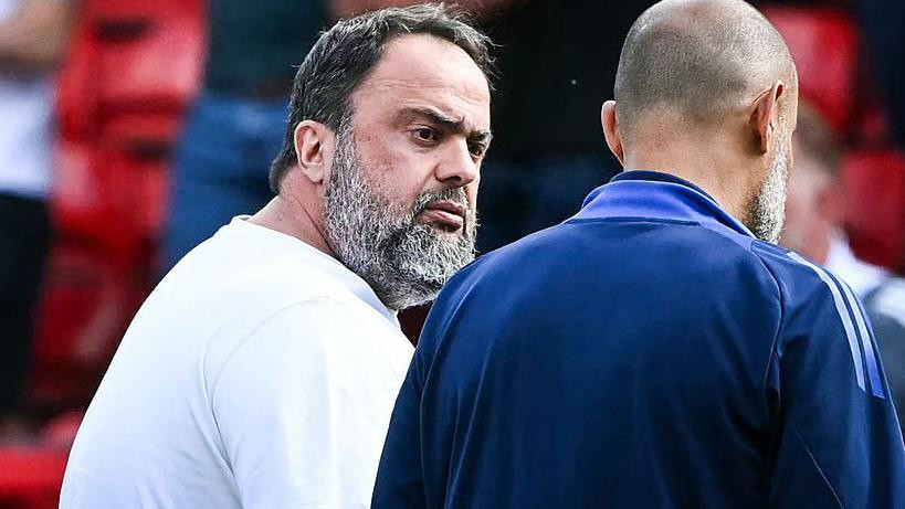 Sa thải HLV tại Nottingham Forest Marinakis luôn thẳng tay sa thải HLV.