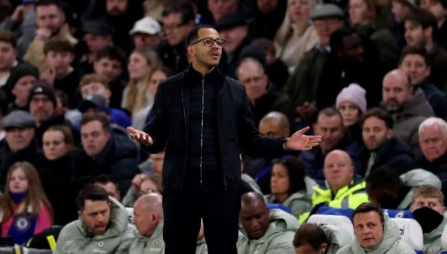 Chelsea bắt đầu bộc lộ dấu hiệu bất ổn.
