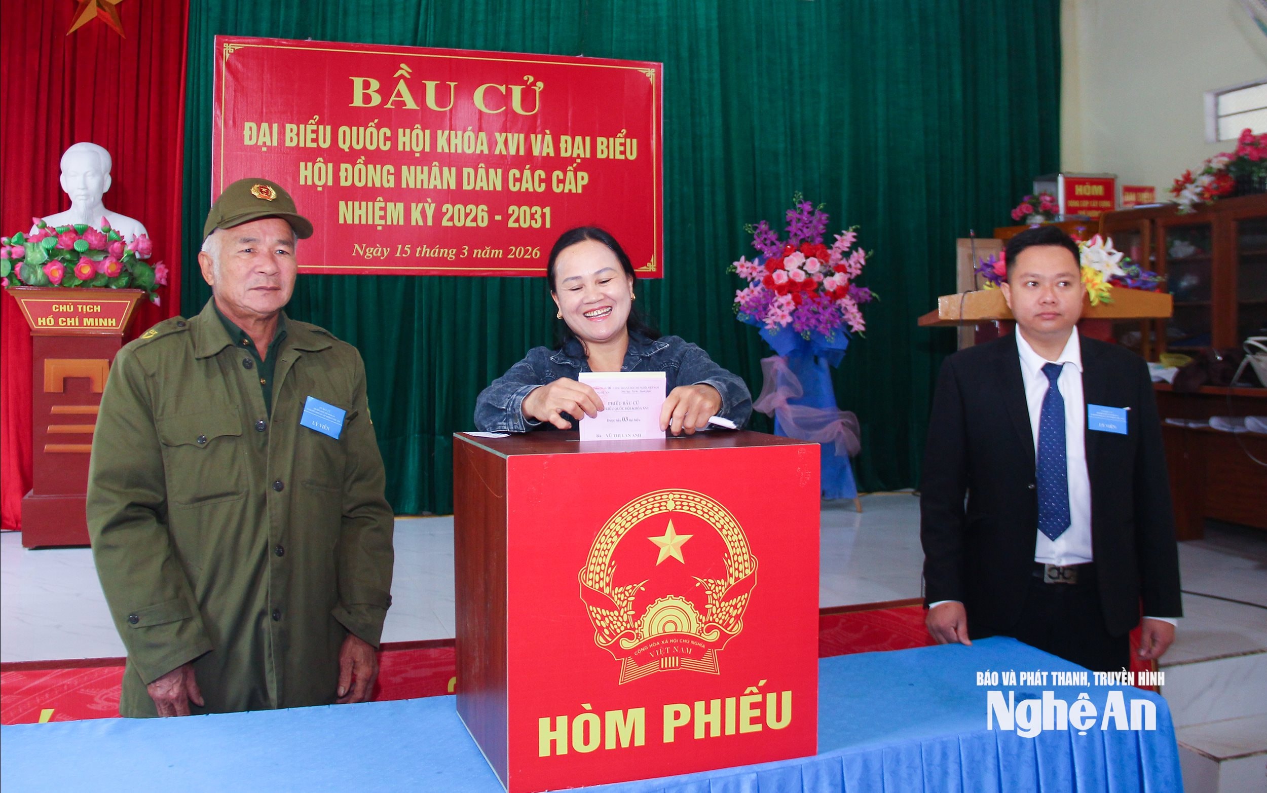  Cử tri xã Mường Ham tham gia bầu cử
