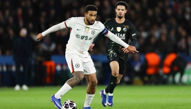 Huấn luyện viên Liam Rosenior lo lắng khi mất đi trụ cột Reece James.