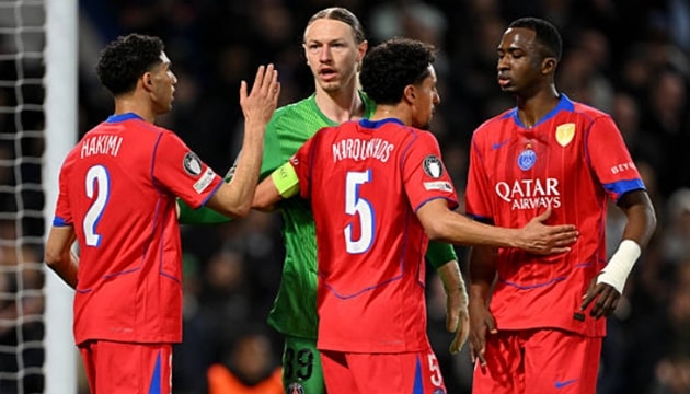 Thủ thành Matvey Safonov thi đấu xuất thần giúp PSG giữ sạch lưới