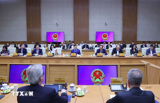 ttxvn-pho-thu-tuong-tran-hong-ha-tiep-phai-doan-lien-minh-chau-au-1.jpg