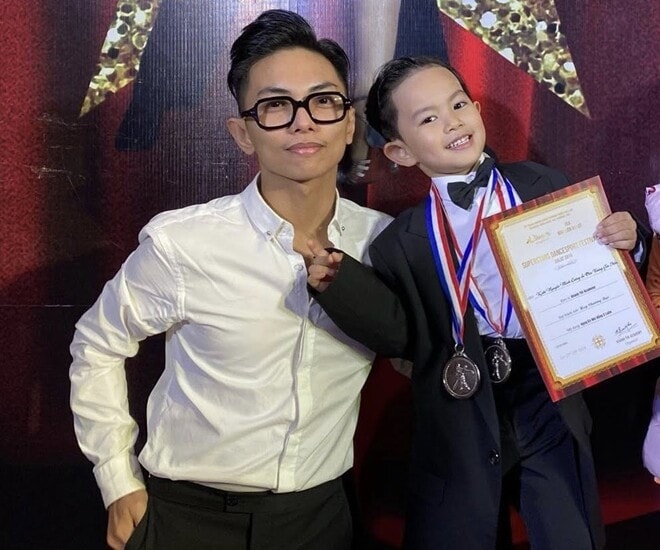 Phan Hiển chia sẻ hình ảnh hồi nhỏ của quý tử Kubi.