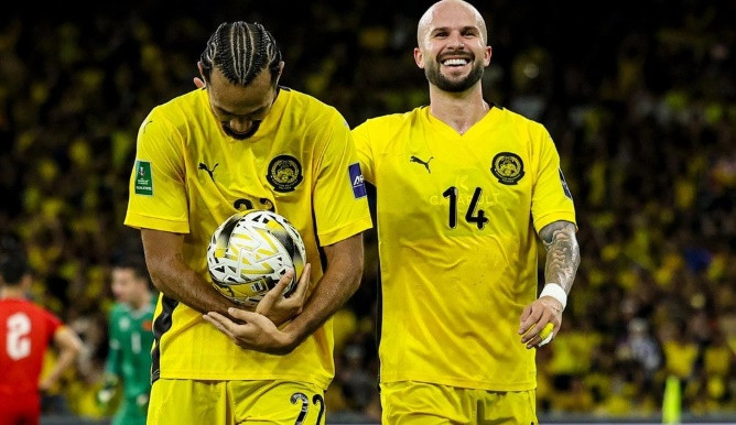 Đội tuyển Malaysia bị FIFA hủy bỏ kết quả thắng Việt Nam 4-0 do gian lận cầu thủ nhập tịch.