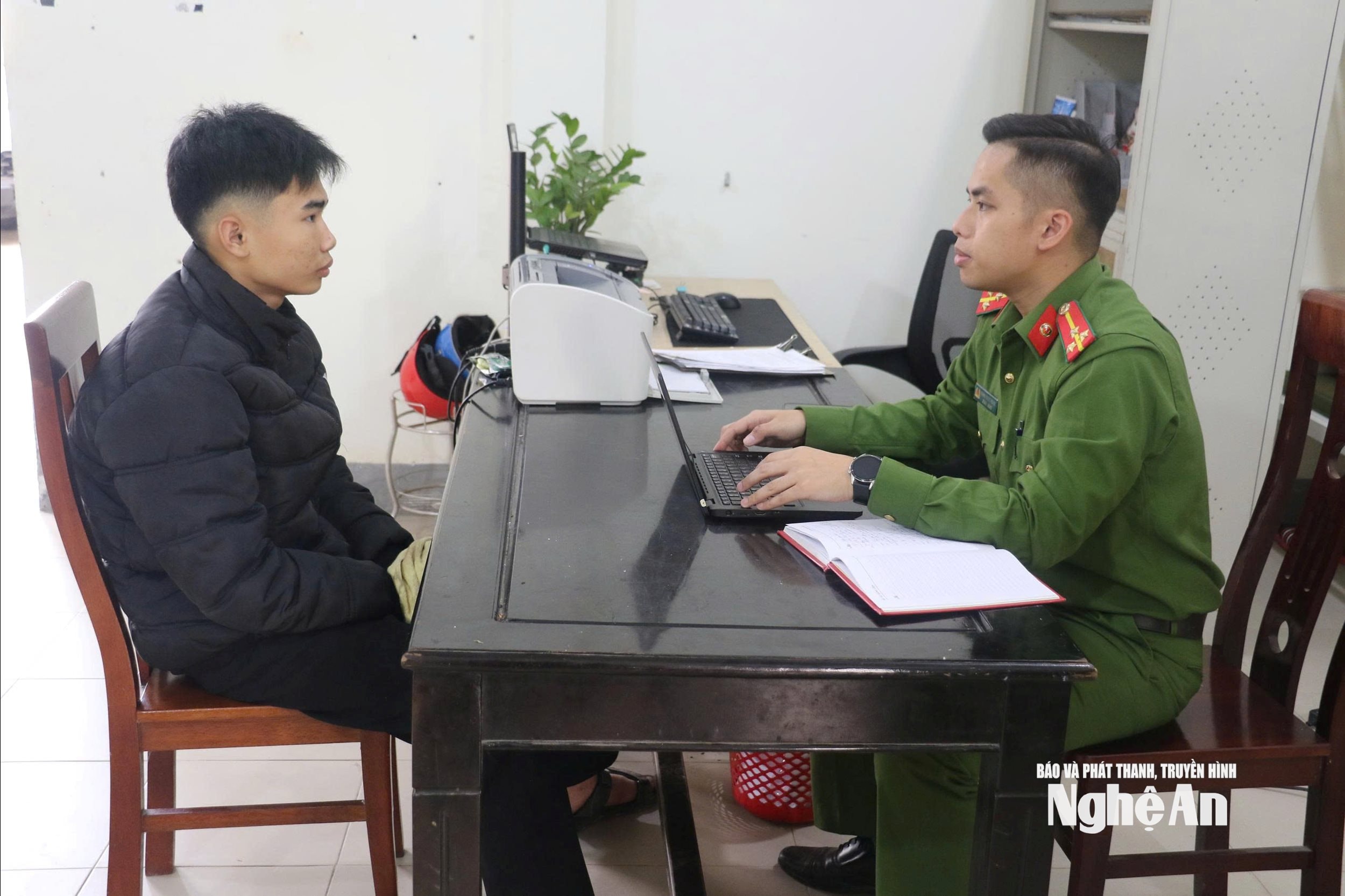  anh 444