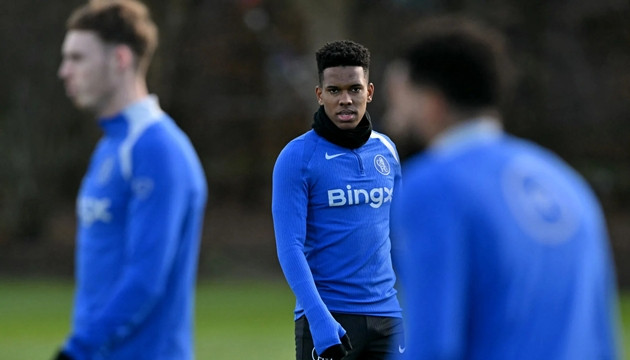 Estevao Willian phơi bày những lỗ hổng hệ thống phòng ngự Thư Blues.