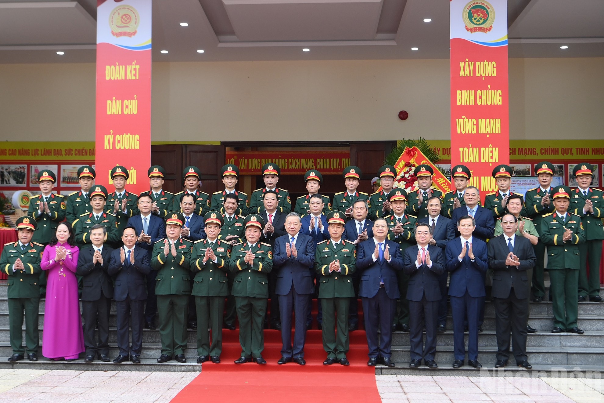 ndo_br_a1-bnd-3729.jpg