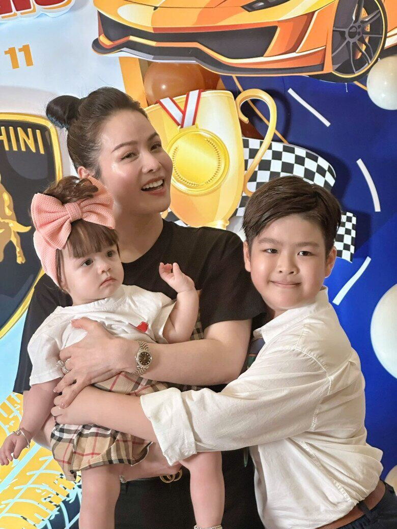 Tin rất yêu thương em gái chung nửa huyết thống.