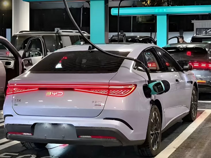 Trạm sạc xe điện hiện đại của BYD